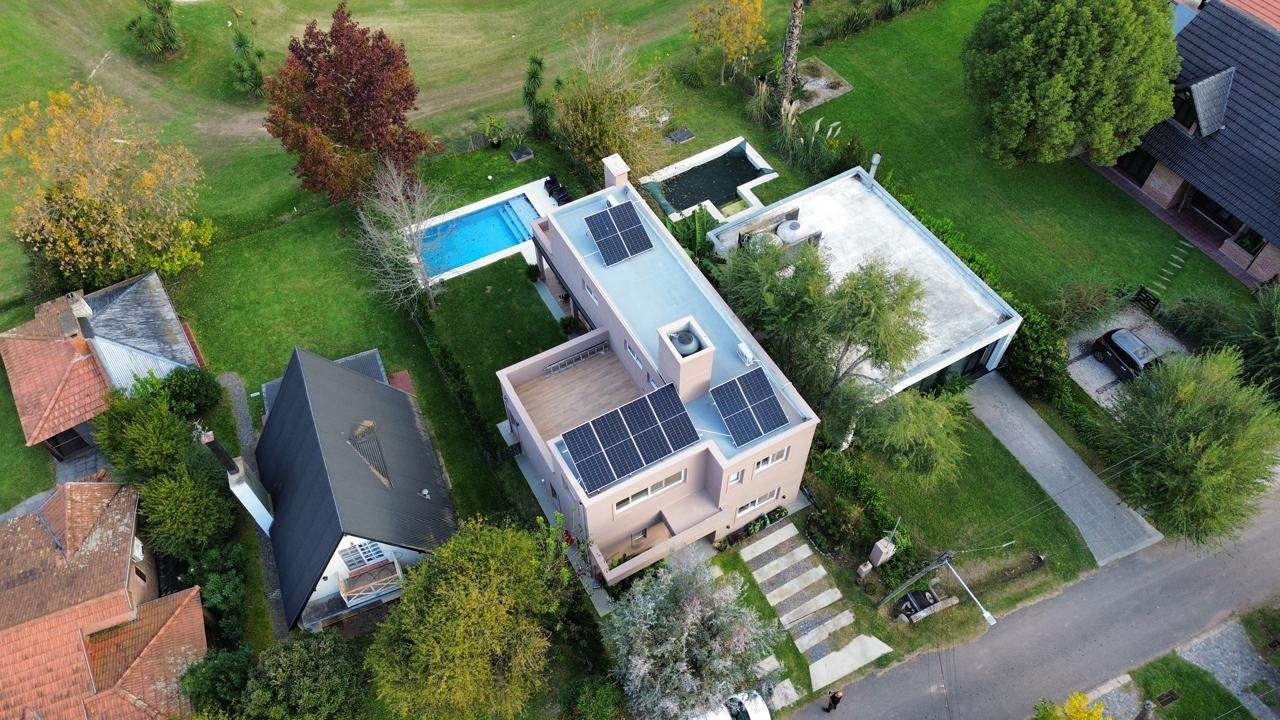 Vista aérea de la instalación residencial