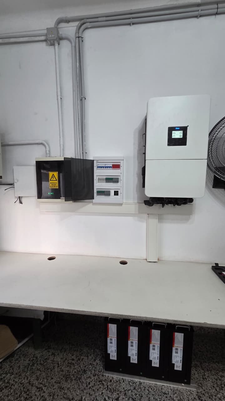 Banco de baterías Pylontech UF5000