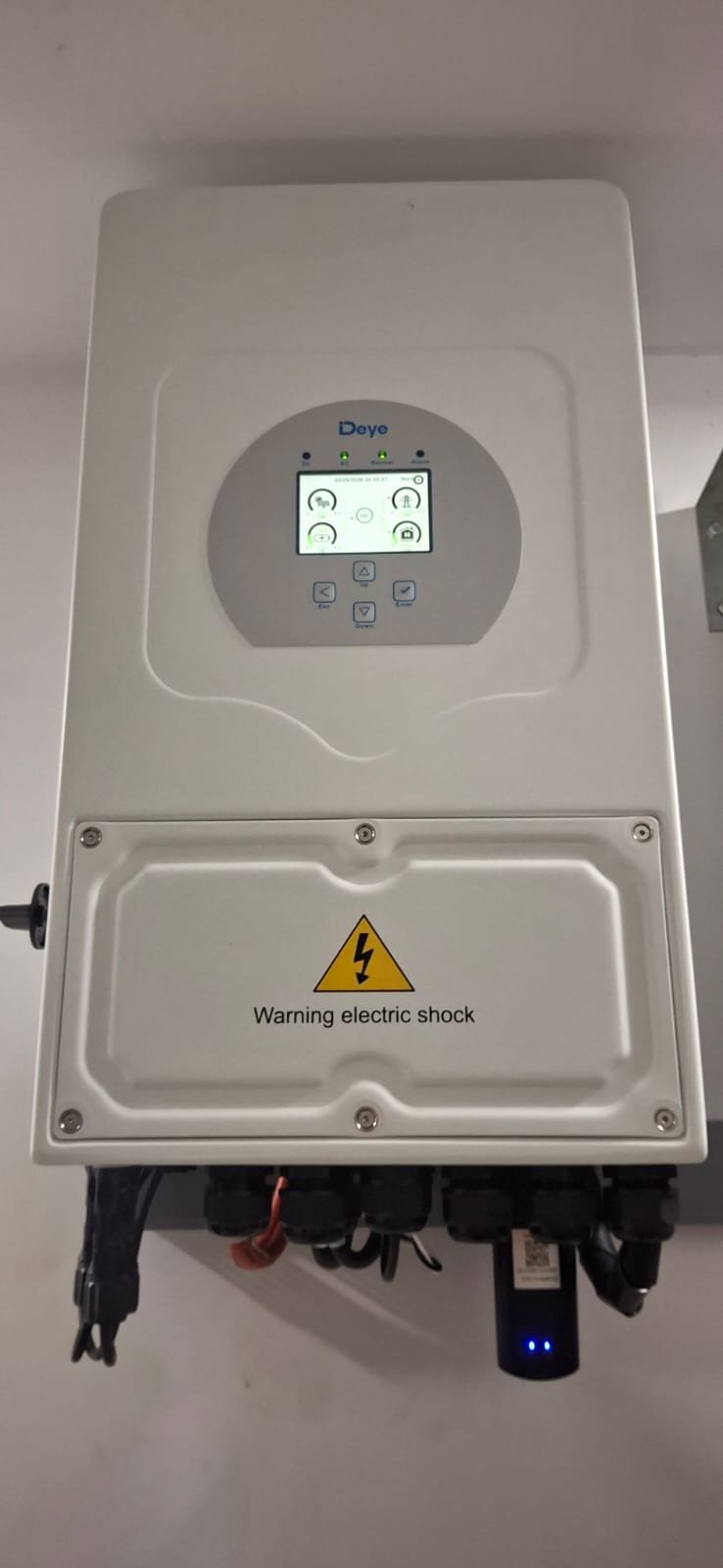 Inversor híbrido Deye monofásico de 6 kW