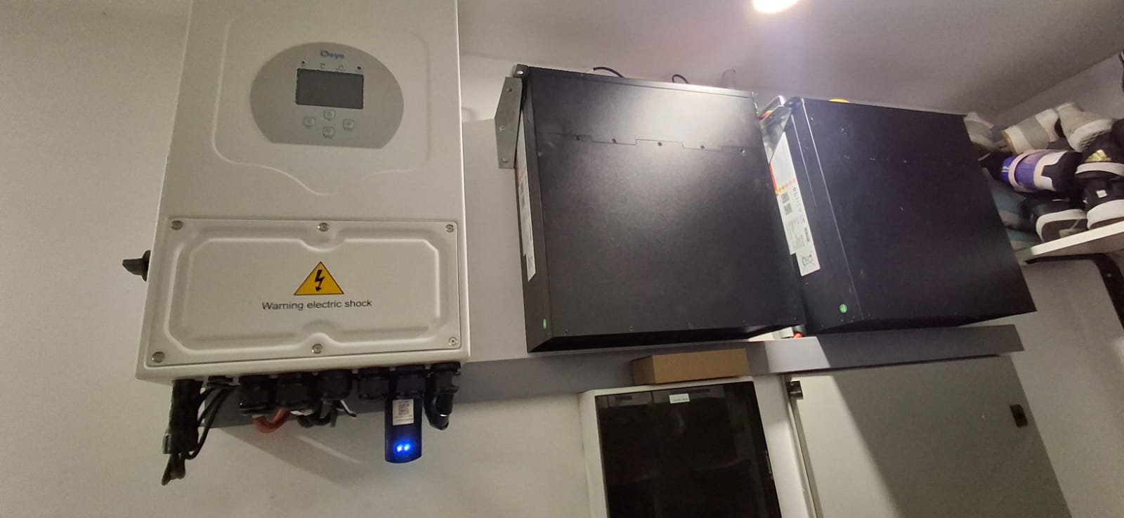 Banco de baterías Pylontech UF5000 (10 kWh)