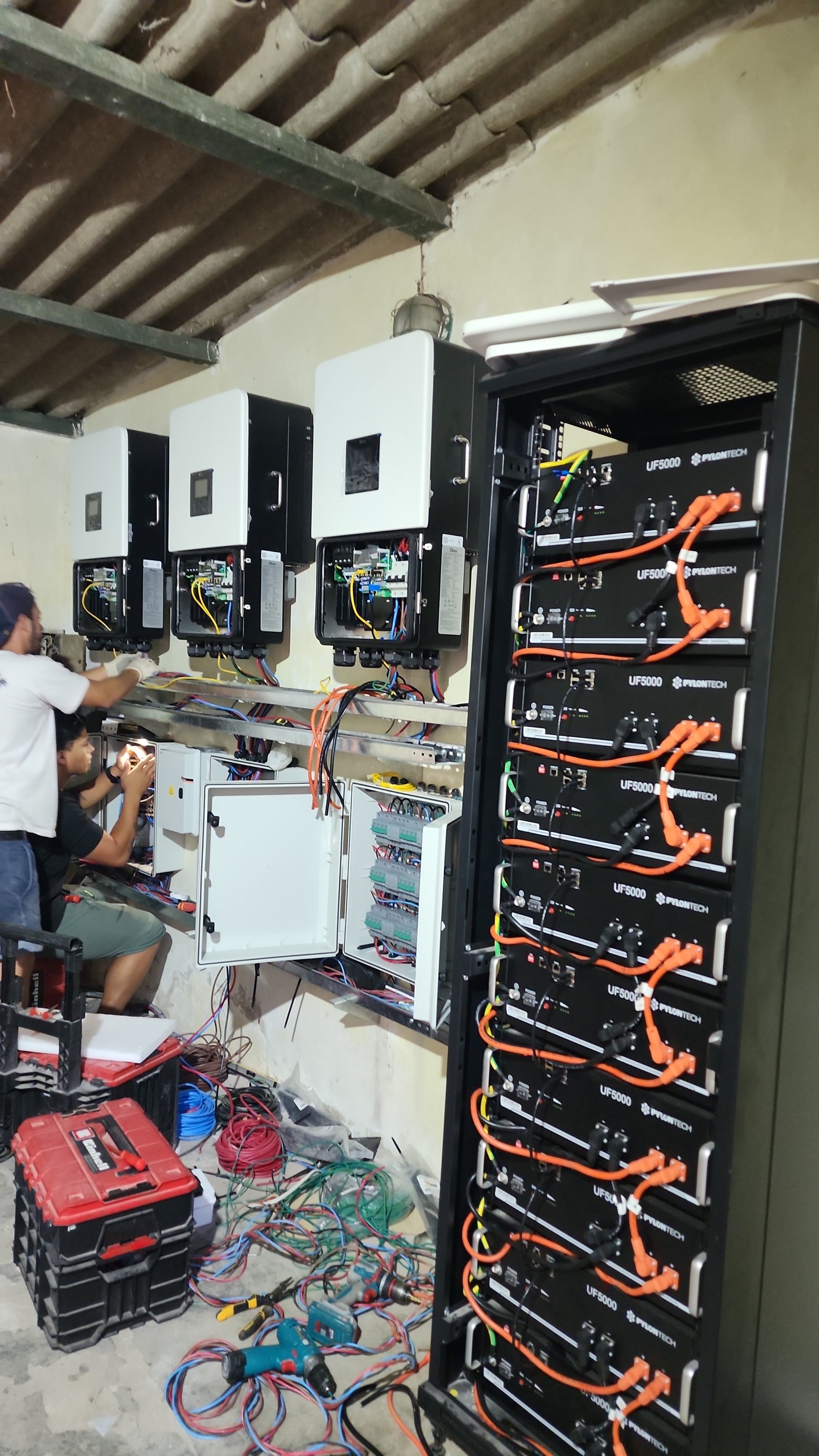 Banco de baterías Pylontech UF5000 (50 kWh)