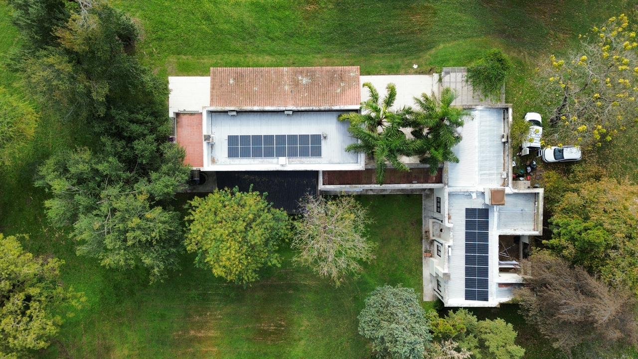 16 módulos Amerisolar 580 Wp sobre estructura Chiko Coplanar 2.4