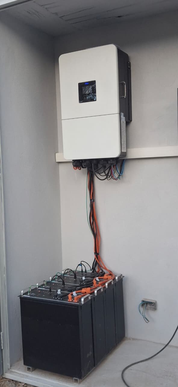 Banco de baterías Pylontech UF5000 (20 kWh)