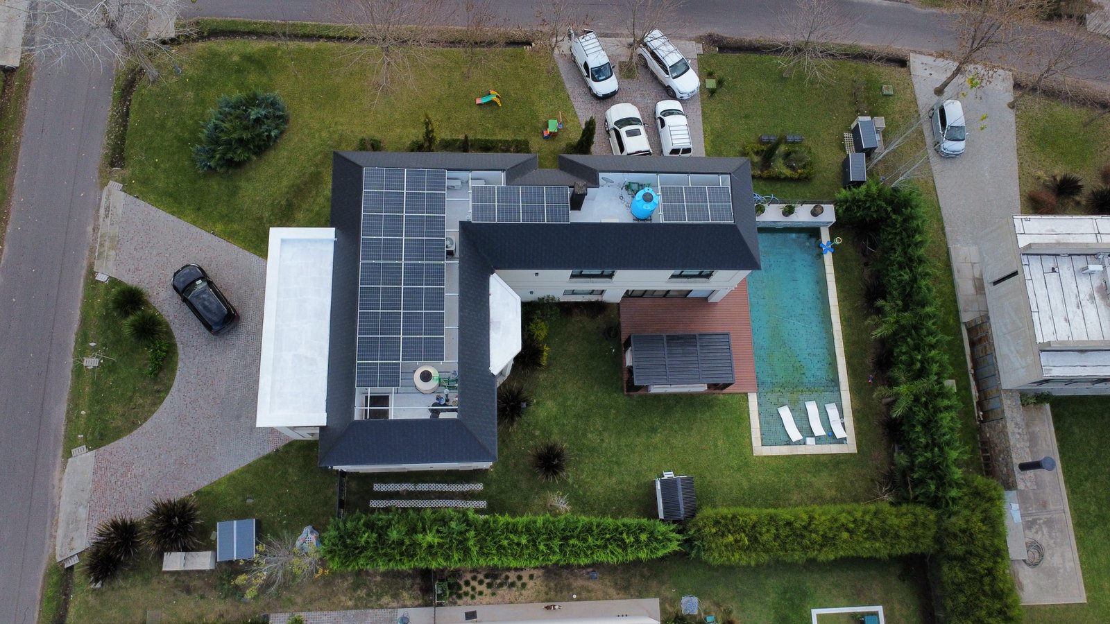 Vista aérea del arreglo residencial sobre cubierta