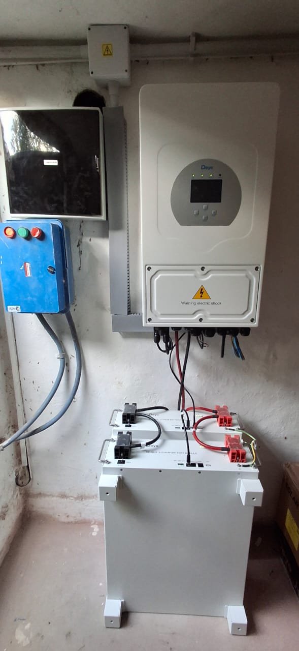 Inversor híbrido monofásico Deye de 6 kW